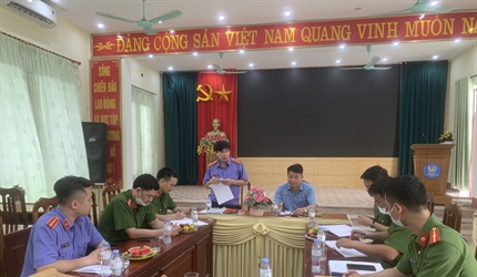 Viện KSND huyện Quốc Oai trực tiếp kiểm sát việc tiếp nhận, giải quyết...